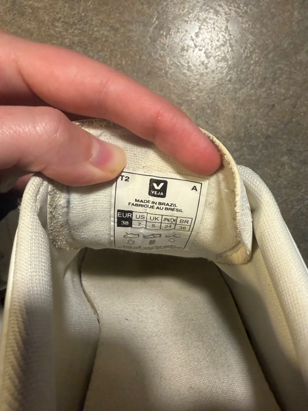 Veja mint and green sneakers - Picture 6 of 6